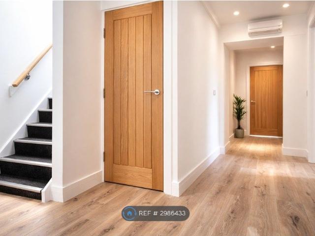 Birds Royd Lane, Brighouse HD6, 3 bed flat to rent, £1,290 pcm | PrimeLocation