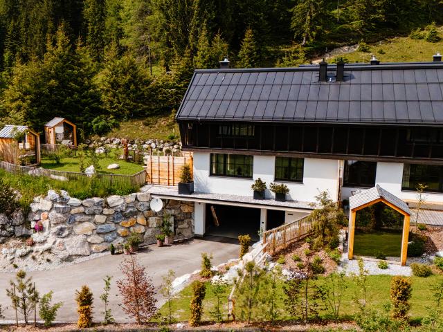 Birgkar Mountain Hideaway Lodge 3 Wacholder
