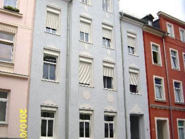 BIRI* kleine 4 Raum Wohnung mit EBK in zentrumsnaher Lage