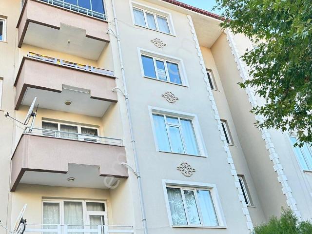 Birim Emlak Satıyor Yarenler Mahallesinde Bakımlı Daire