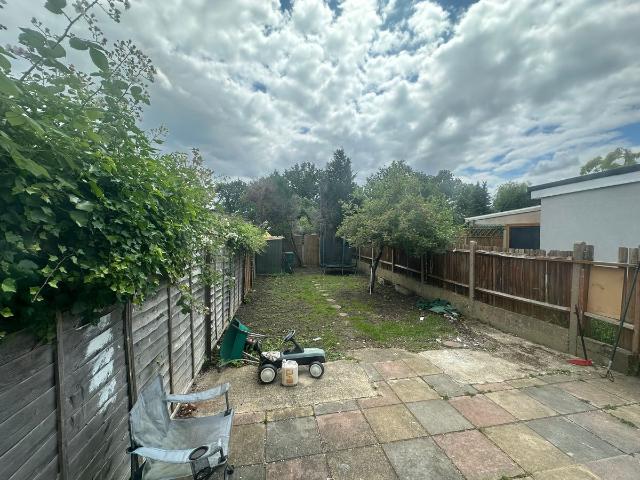 Birkbeck Avenue, Greenford UB6, 4 bed semi detached house to rent, £2,400 pcm | PrimeLocation