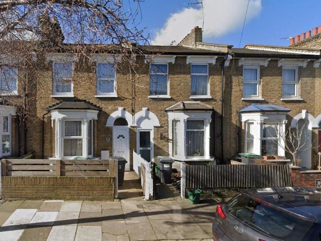 Birkbeck Road, London 3 bed house to rent £2,700 pcm £623 pw