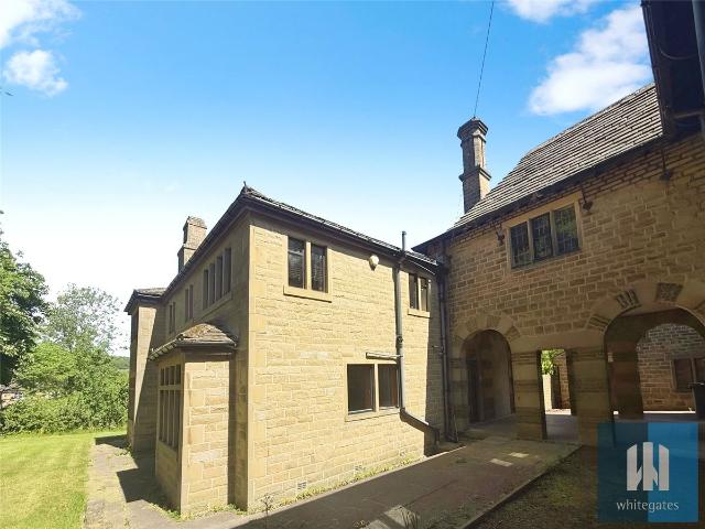 Birkby Road, Birkby, Huddersfield, West Yorkshire HD2, 4 bed link detached house to rent, £1,600 pcm | PrimeLocation
