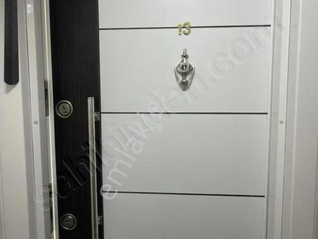 Birken Emlaktan Hancıoğlu Caddesinde Ara Kat 2+1 Eşyalı Kiralık