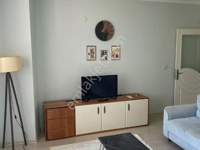 Birken Emlaktan Senem Sokakta Geniş 2+1 Eşyalı Kiralık Ara Kat