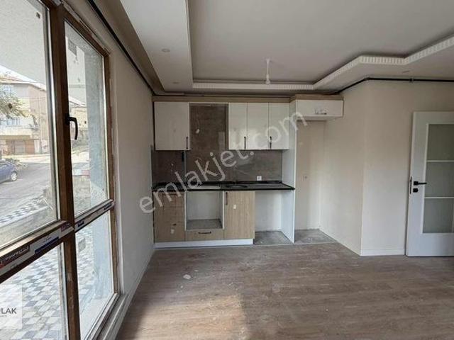 Birken Emlaktan Yeni Binada 2+1 Kiralık Ters Dubleks