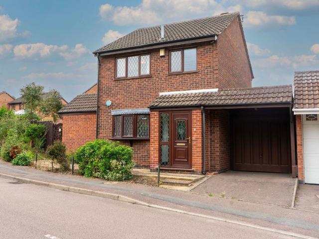 Birkenshaw Road, Off Groby Road, Leicester LE3, 3 bed detached house to rent, £1,250 pcm | PrimeLocation