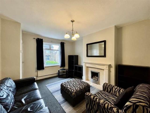 Birkhouse Lane, Moldgreen, Huddersfield, HD5