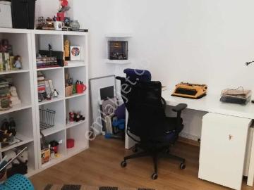 Birlik'te 2+1, Yapılı, Möbleli, Bahçeli