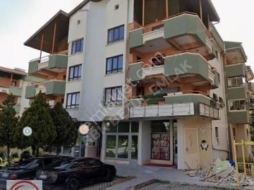 Birlik 448. Cadde'de Park Manzaralı | 270 M² | Geniş Bakımlı 5+1