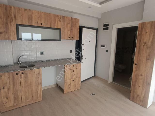 Birlik Gayrimenkul Den Gültepe De 1+1 Yatırıma Uygun Cepheleri Açık İskanlı Cazip Daire