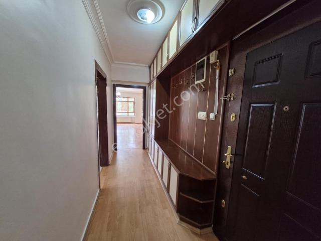 Birlik Mahallesi 463. Cadde Asansörlü Boyalı Kiralık 3+1 Daire.