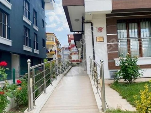 Birlik Mahallesi 493.cadde'de Eşyalı 1+1 Kiralık Daire