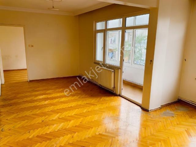 Birlik Mahallesinde Kiralık 3+1 Daire
