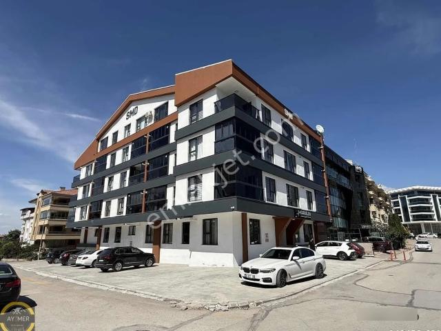 Birlik Mah'de 365 Avm Yakını 1+1 Ara Katta Sıfır Kiralık Daire