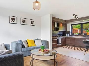 Birmingham, B42 2QD, United Kingdom | 3 bed house for rent #166726930 | Rentberry
