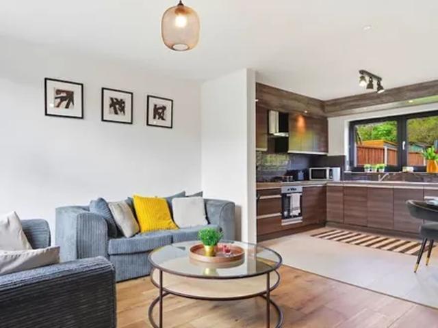 Birmingham, B42 2QD, United Kingdom | 3 bed house for rent #166726930 | Rentberry