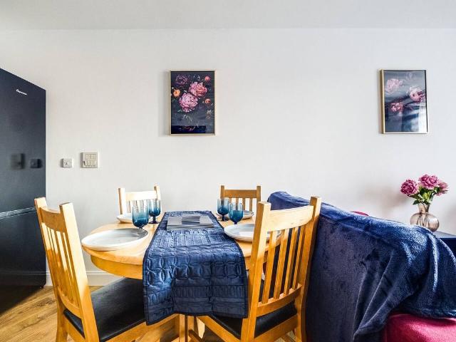 Birmingham B5, 2 bed flat to rent, £1,375 pcm | PrimeLocation