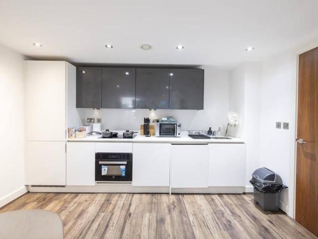 Birmingham, B5 6QS, United Kingdom | 2 bed apartment for rent #121955098 | Rentberry