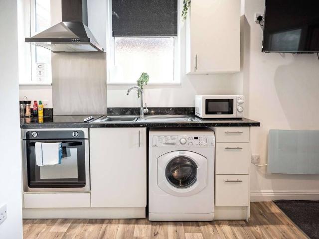 Birmingham, B13 9ET, United Kingdom | 1 bed apartment for rent #97869111 | Rentberry
