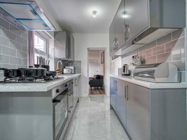 Birmingham, B12 8AY, United Kingdom | 3 bed house for rent #117326190 | Rentberry