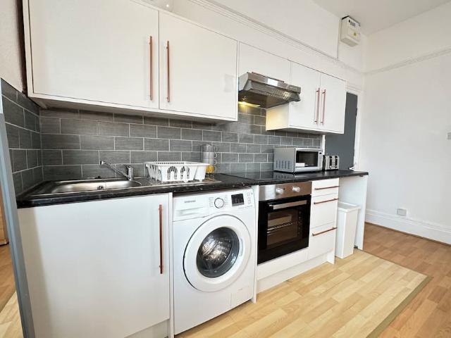 Birmingham, B17 8DH, United Kingdom | 1 bed apartment for rent #165878223 | Rentberry