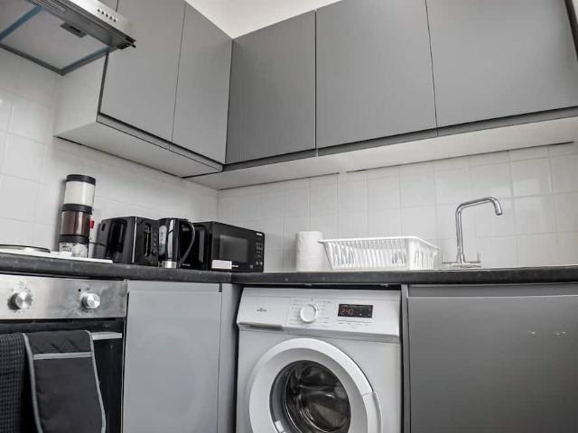 Birmingham, B17 8DH, United Kingdom | Studio apartment for rent #165018771 | Rentberry