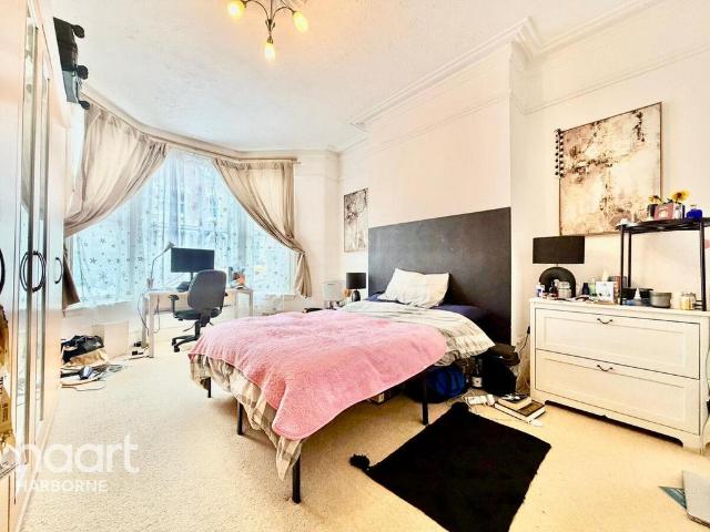 BIRMINGHAM B17 9 2 bed flat to rent £1,095 pcm £253 pw