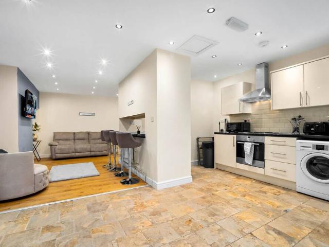 Birmingham, B17 0PG, United Kingdom | 4 bed house for rent #147225324 | Rentberry