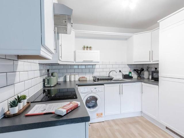 Birmingham, B14 4BL, United Kingdom | 2 bed apartment for rent #147744612 | Rentberry