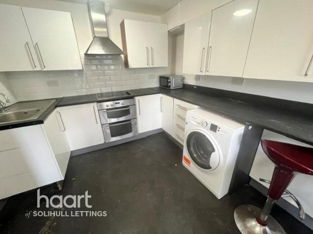 Birmingham B14 1 bed in a house share to rent £500 pcm £115 pw