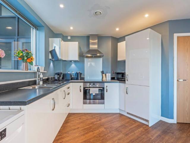 Birmingham, B15 2GE, United Kingdom | 2 bed apartment for rent #171234143 | Rentberry