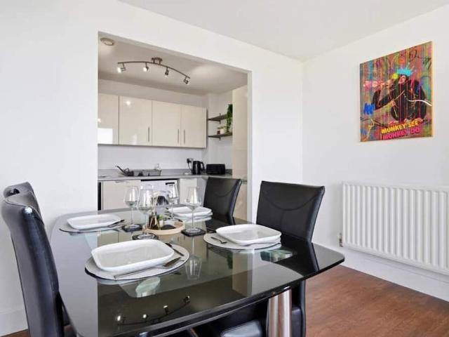Birmingham, B15 2EE, United Kingdom | 2 bed apartment for rent #170860174 | Rentberry
