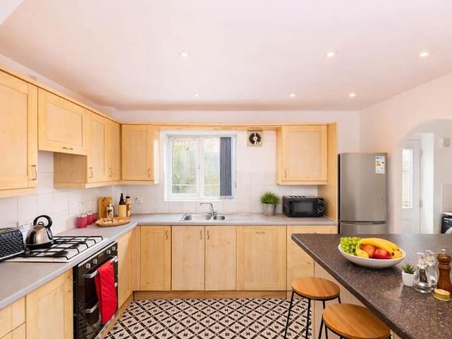 Birmingham, B18 5SL, United Kingdom | 4 bed townhouse for rent #168704302 | Rentberry
