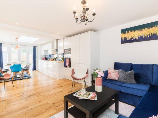 Birmingham, B18 5QH, United Kingdom | 4 bed townhouse for rent #96943752 | Rentberry