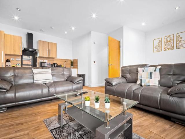 Birmingham, B18 6EA, United Kingdom | 2 bed apartment for rent #133537892 | Rentberry