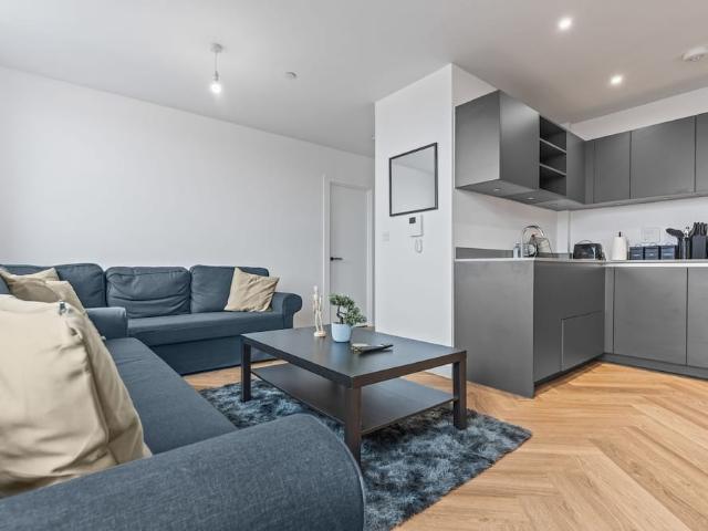 Birmingham, B1 2RR, United Kingdom | 2 bed apartment for rent #176020778 | Rentberry
