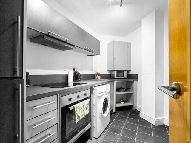 Birmingham, B1 2RT, United Kingdom | 2 bed apartment for rent #147236298 | Rentberry