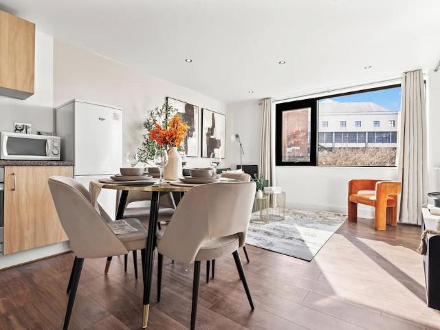 Birmingham, B1 2RX, United Kingdom | 2 bed apartment for rent #166247897 | Rentberry