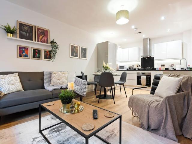 Birmingham, B1 3LS, United Kingdom | 2 bed apartment for rent #147239981 | Rentberry
