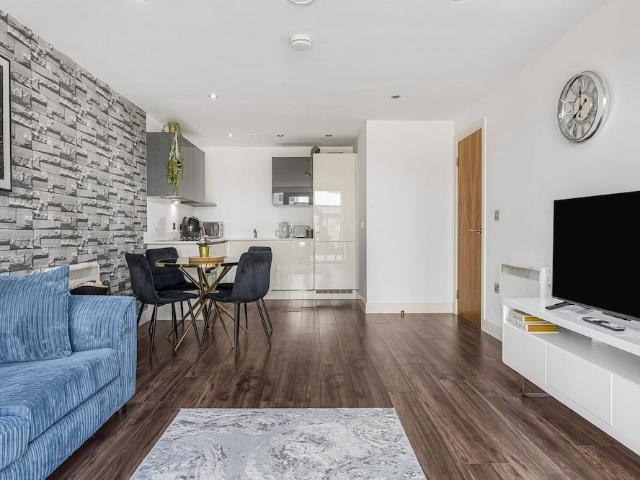 Birmingham, B1 3RL, United Kingdom | 1 bed apartment for rent #168768417 | Rentberry