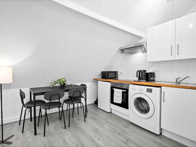 Birmingham, B24 0LL, United Kingdom | 1 bed duplex for rent #147219211 | Rentberry