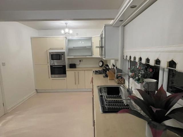 Birmingham, B25 8TP, United Kingdom | 2 bed house for rent #148740164 | Rentberry