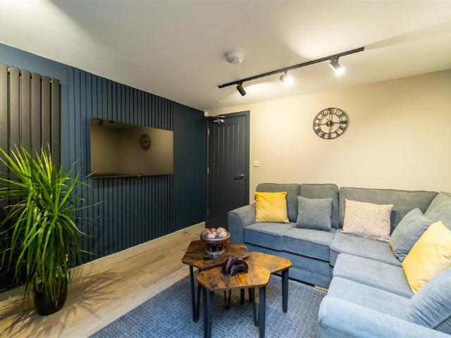 BIRMINGHAM B29 6 bed house to rent £780 pcm £180 pw