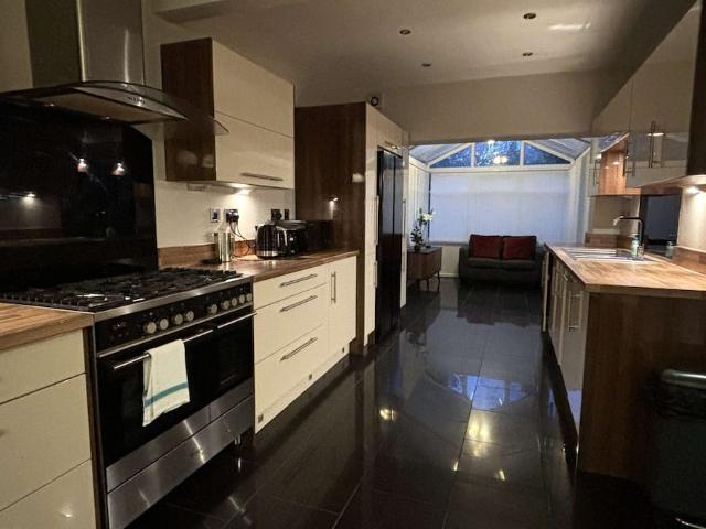 Birmingham, B29 7HA, United Kingdom | 3 bed house for rent #96524535 | Rentberry