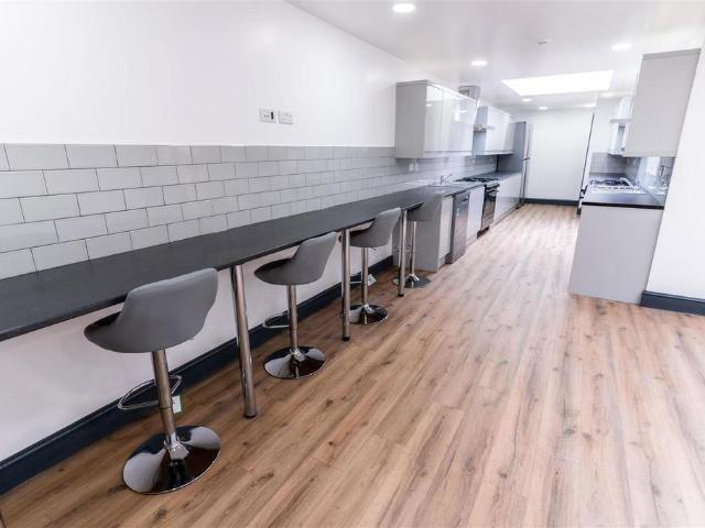 BIRMINGHAM B29 8 bed house to rent £576 pcm £133 pw