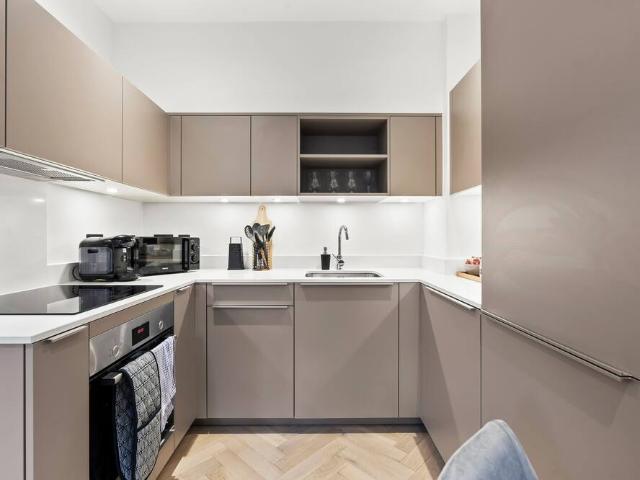 Birmingham, B3 1RD, United Kingdom | 2 bed apartment for rent #147422509 | Rentberry