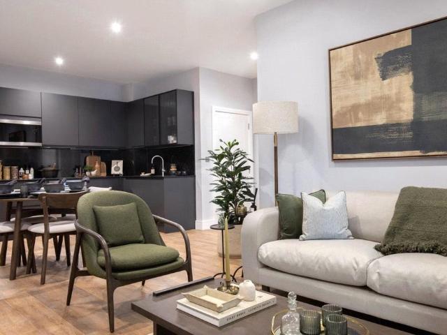 Birmingham City, 149 Hurst St B5 2 bed apartment to rent £2,155 pcm £497 pw