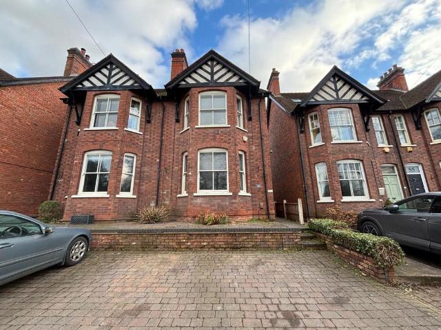 Birmingham Road, Lichfield, WS13 4 bed house to rent £1,895 pcm £437 pw
