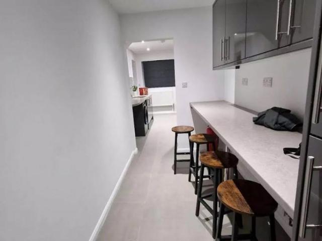 Birmingham, UK B21, 4 bed shared accommodation to rent, £550 pcm | PrimeLocation
